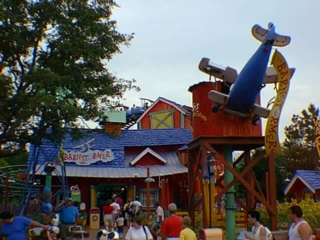 TMK's Goofy's Barnstormer